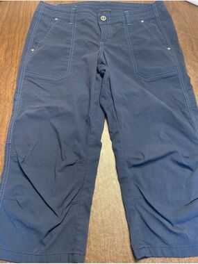 Women’s Kuhl Capri Pants Size M